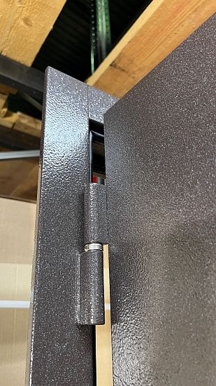 Входная дверь  